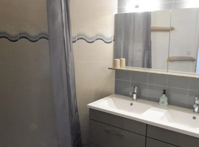 Appartement Capao Joli T3 1ere Ligne Piscine Cap D'agde Agde